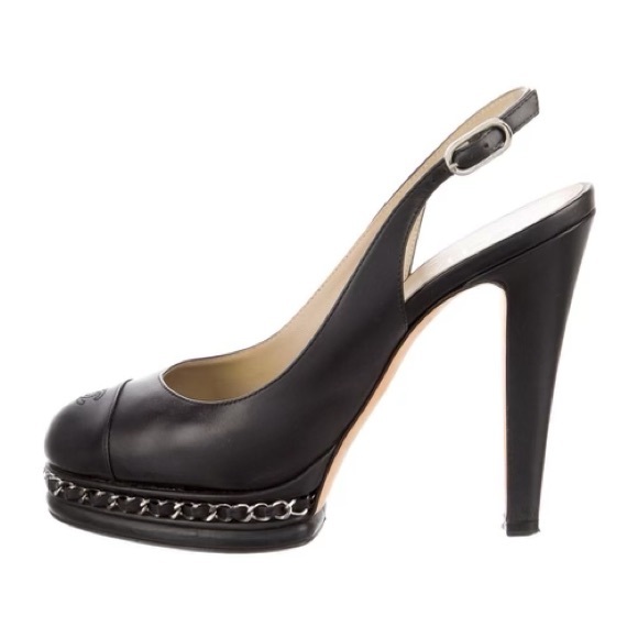 CHANEL - 2014 Interlocking CC Logo Slingback Pumps - Picture 3 of 10